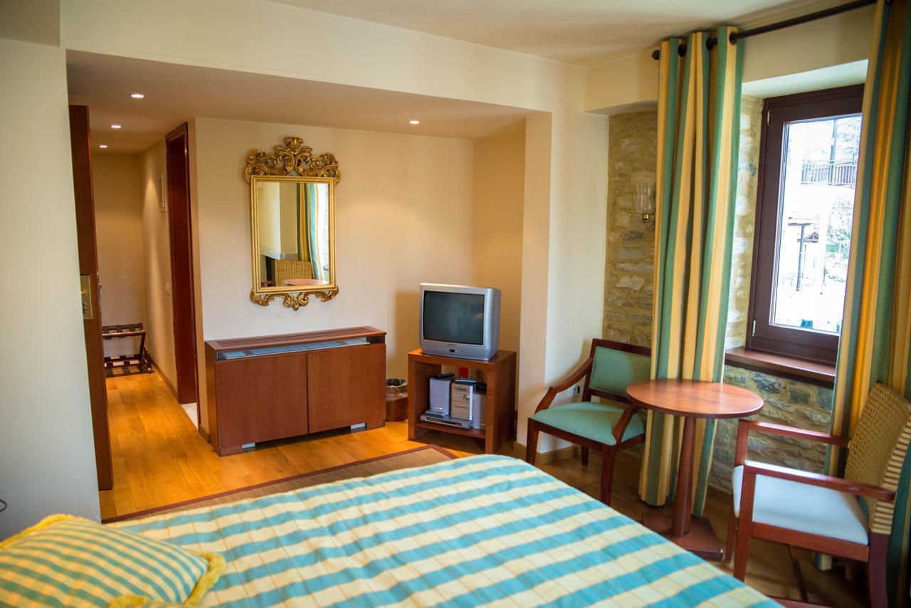 Maritsas Hotel & Suites Portariá Extérieur photo