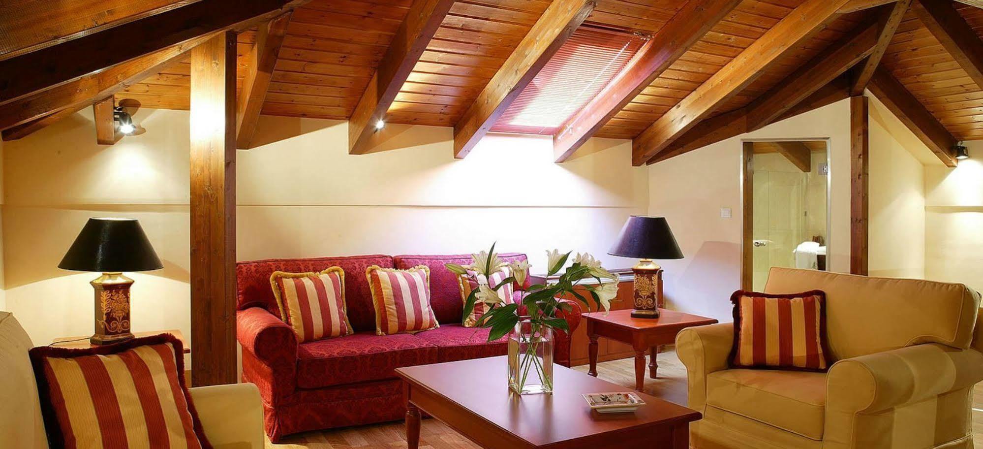 Maritsas Hotel & Suites Portariá Extérieur photo
